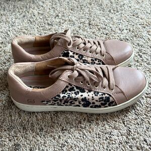 Born sneakers